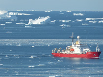 Antarctic glacier retreating 4